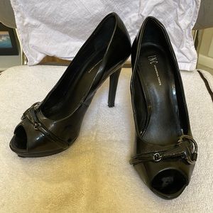 GUC black peep toe 4” pumps